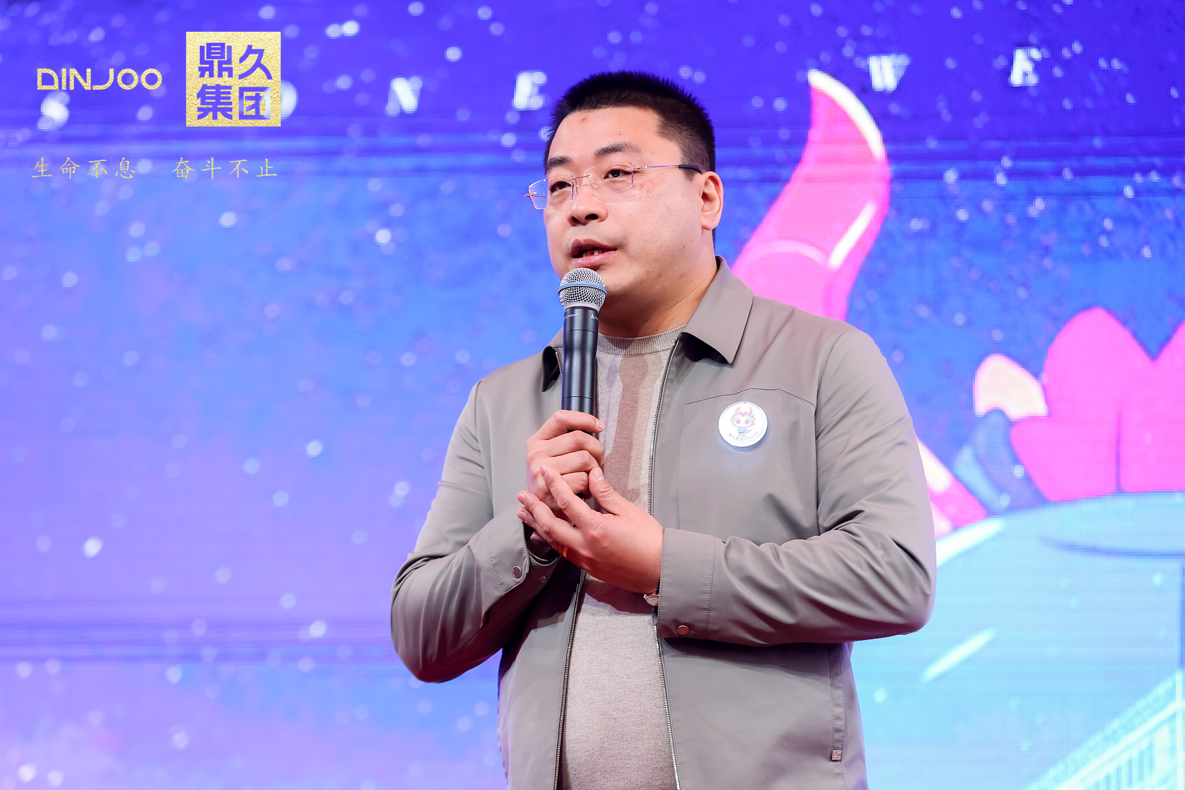 14158869.jpg 14158869.jpg